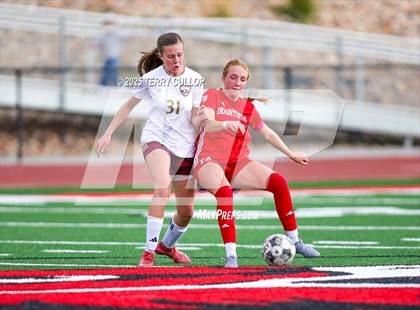 Thumbnail 2 in Bountiful vs. Maple Mountain (UHSAA 5A Second Round) photogallery.