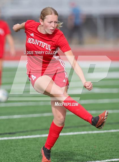 Thumbnail 2 in Bountiful vs. Maple Mountain (UHSAA 5A Second Round) photogallery.