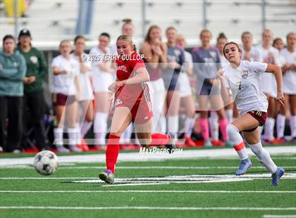 Thumbnail 1 in Bountiful vs. Maple Mountain (UHSAA 5A Second Round) photogallery.
