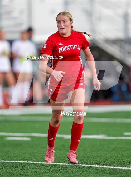 Thumbnail 1 in Bountiful vs. Maple Mountain (UHSAA 5A Second Round) photogallery.