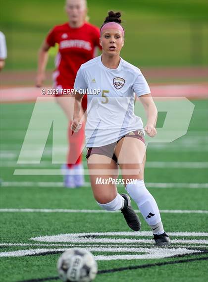 Thumbnail 2 in Bountiful vs. Maple Mountain (UHSAA 5A Second Round) photogallery.