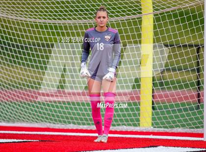 Thumbnail 2 in Bountiful vs. Maple Mountain (UHSAA 5A Second Round) photogallery.