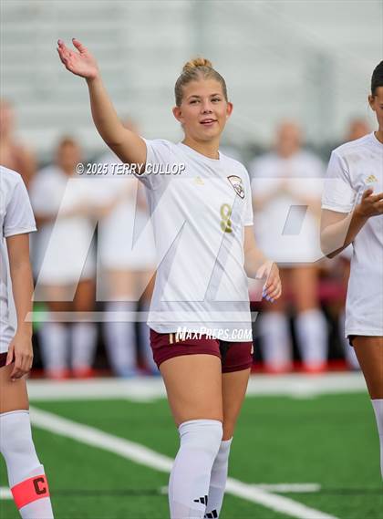 Thumbnail 3 in Bountiful vs. Maple Mountain (UHSAA 5A Second Round) photogallery.