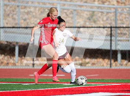 Thumbnail 1 in Bountiful vs. Maple Mountain (UHSAA 5A Second Round) photogallery.