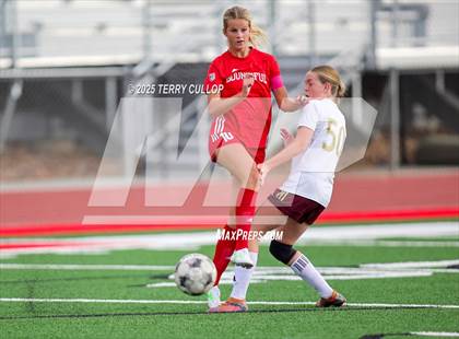 Thumbnail 1 in Bountiful vs. Maple Mountain (UHSAA 5A Second Round) photogallery.