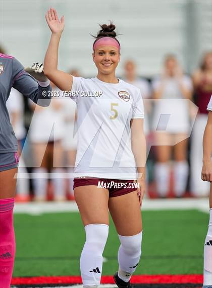 Thumbnail 1 in Bountiful vs. Maple Mountain (UHSAA 5A Second Round) photogallery.