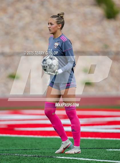 Thumbnail 2 in Bountiful vs. Maple Mountain (UHSAA 5A Second Round) photogallery.