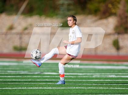 Thumbnail 2 in Bountiful vs. Maple Mountain (UHSAA 5A Second Round) photogallery.