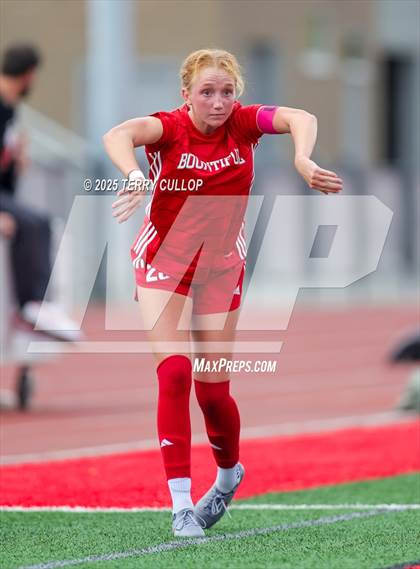 Thumbnail 3 in Bountiful vs. Maple Mountain (UHSAA 5A Second Round) photogallery.