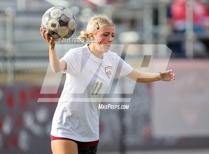 Thumbnail 3 in Bountiful vs. Maple Mountain (UHSAA 5A Second Round) photogallery.