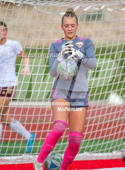 Thumbnail 1 in Bountiful vs. Maple Mountain (UHSAA 5A Second Round) photogallery.