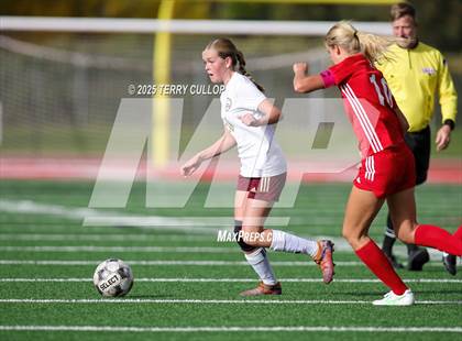 Thumbnail 1 in Bountiful vs. Maple Mountain (UHSAA 5A Second Round) photogallery.
