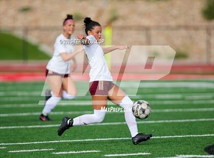 Thumbnail 2 in Bountiful vs. Maple Mountain (UHSAA 5A Second Round) photogallery.