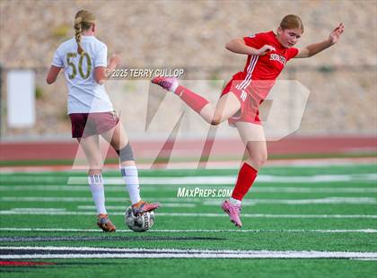 Thumbnail 1 in Bountiful vs. Maple Mountain (UHSAA 5A Second Round) photogallery.