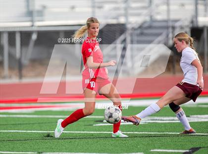 Thumbnail 3 in Bountiful vs. Maple Mountain (UHSAA 5A Second Round) photogallery.