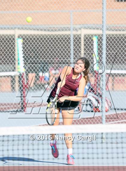 Thumbnail 3 in Gregory-Portland, Calallen vs. Uvalde, Flour Bluff  (UIL 5A Area Playoff) photogallery.
