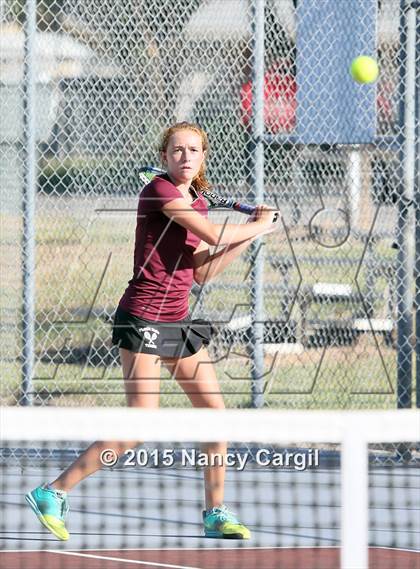 Thumbnail 3 in Gregory-Portland, Calallen vs. Uvalde, Flour Bluff  (UIL 5A Area Playoff) photogallery.