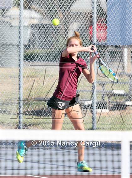 Thumbnail 1 in Gregory-Portland, Calallen vs. Uvalde, Flour Bluff  (UIL 5A Area Playoff) photogallery.