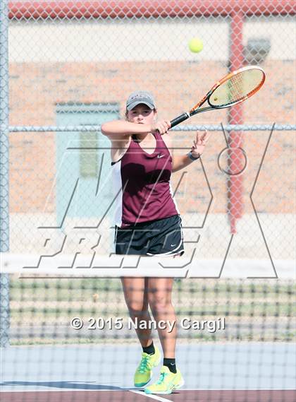 Thumbnail 2 in Gregory-Portland, Calallen vs. Uvalde, Flour Bluff  (UIL 5A Area Playoff) photogallery.