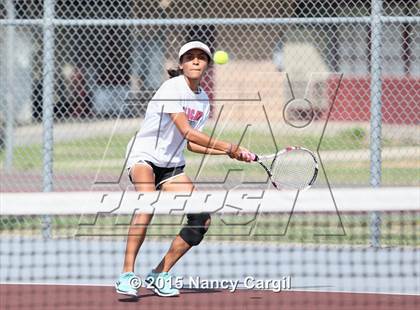 Thumbnail 1 in Gregory-Portland, Calallen vs. Uvalde, Flour Bluff  (UIL 5A Area Playoff) photogallery.