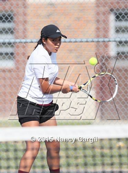 Thumbnail 3 in Gregory-Portland, Calallen vs. Uvalde, Flour Bluff  (UIL 5A Area Playoff) photogallery.