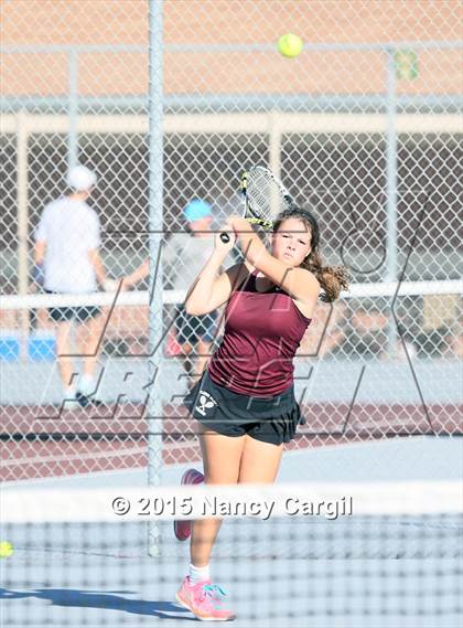 Thumbnail 2 in Gregory-Portland, Calallen vs. Uvalde, Flour Bluff  (UIL 5A Area Playoff) photogallery.