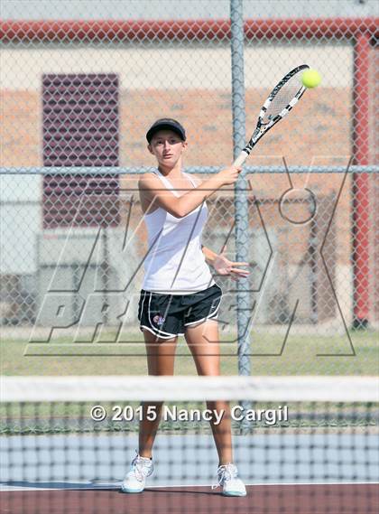 Thumbnail 3 in Gregory-Portland, Calallen vs. Uvalde, Flour Bluff  (UIL 5A Area Playoff) photogallery.