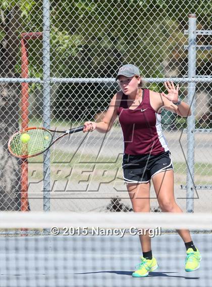 Thumbnail 2 in Gregory-Portland, Calallen vs. Uvalde, Flour Bluff  (UIL 5A Area Playoff) photogallery.