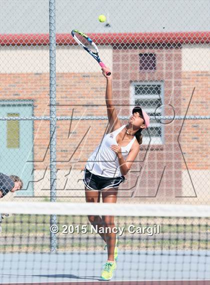 Thumbnail 3 in Gregory-Portland, Calallen vs. Uvalde, Flour Bluff  (UIL 5A Area Playoff) photogallery.