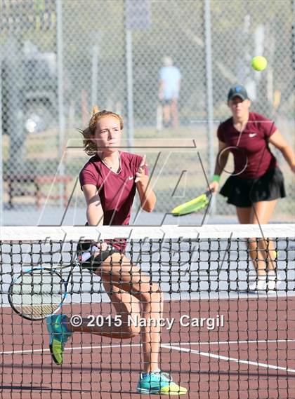 Thumbnail 2 in Gregory-Portland, Calallen vs. Uvalde, Flour Bluff  (UIL 5A Area Playoff) photogallery.