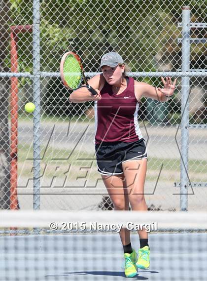Thumbnail 3 in Gregory-Portland, Calallen vs. Uvalde, Flour Bluff  (UIL 5A Area Playoff) photogallery.