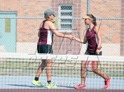 Thumbnail 3 in Gregory-Portland, Calallen vs. Uvalde, Flour Bluff  (UIL 5A Area Playoff) photogallery.