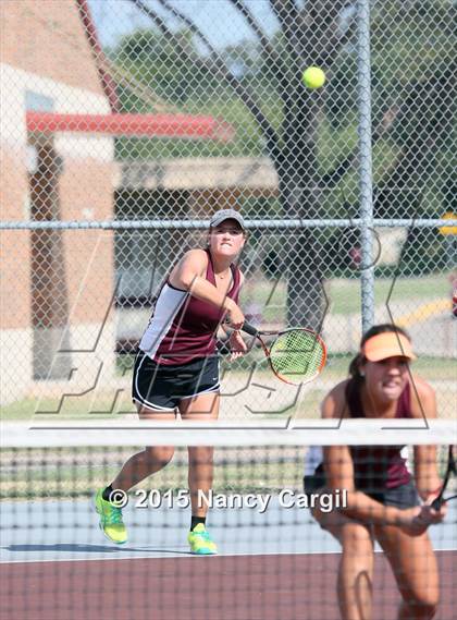 Thumbnail 2 in Gregory-Portland, Calallen vs. Uvalde, Flour Bluff  (UIL 5A Area Playoff) photogallery.