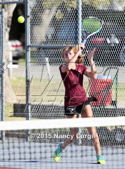 Thumbnail 3 in Gregory-Portland, Calallen vs. Uvalde, Flour Bluff  (UIL 5A Area Playoff) photogallery.