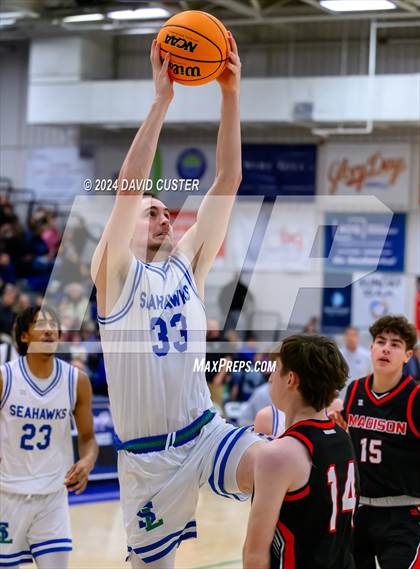 Thumbnail 2 in James Madison @ South Lakes (VHSL Class 6 Region D Final) photogallery.