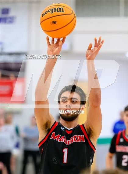 Thumbnail 1 in James Madison @ South Lakes (VHSL Class 6 Region D Final) photogallery.