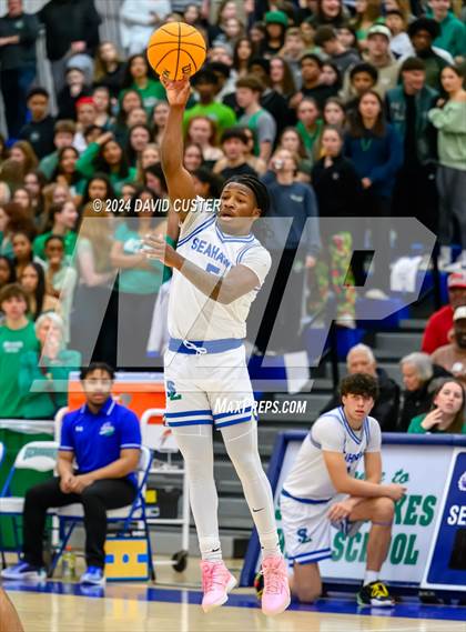 Thumbnail 3 in James Madison @ South Lakes (VHSL Class 6 Region D Final) photogallery.