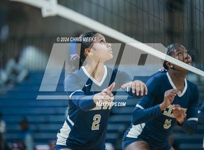 Thumbnail 2 in Gordon Lee vs. Elite Scholars Academy (GHSA 1A Final) photogallery.