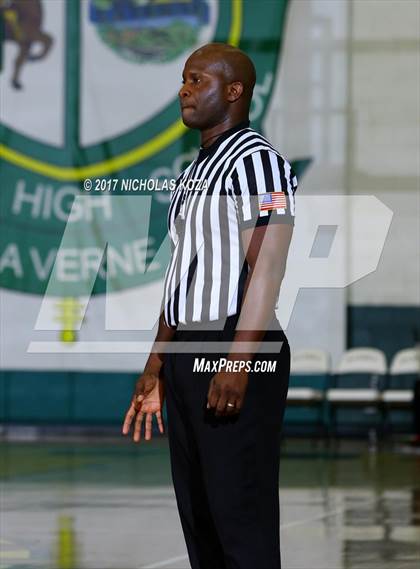 Thumbnail 1 in St. John Bosco vs. Crespi (The Classic at Damien) photogallery.