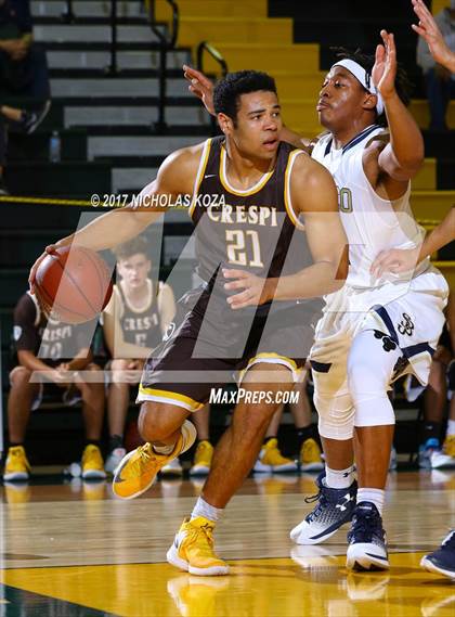 Thumbnail 3 in St. John Bosco vs. Crespi (The Classic at Damien) photogallery.