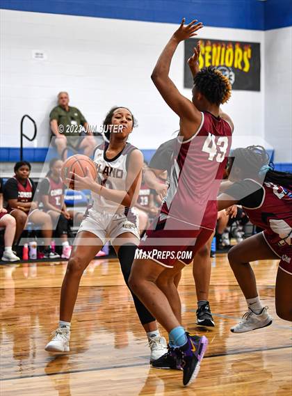 Thumbnail 1 in A&M Consolidated vs Milano (Cotton Christmas Classic) photogallery.