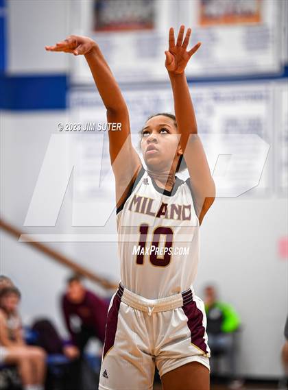 Thumbnail 1 in A&M Consolidated vs Milano (Cotton Christmas Classic) photogallery.