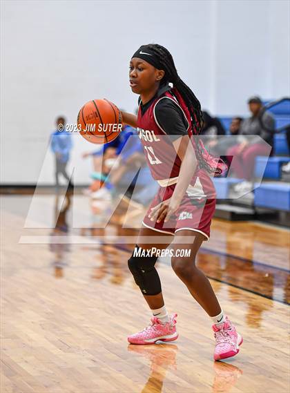Thumbnail 3 in A&M Consolidated vs Milano (Cotton Christmas Classic) photogallery.