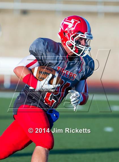 Thumbnail 1 in Hico vs Dublin photogallery.