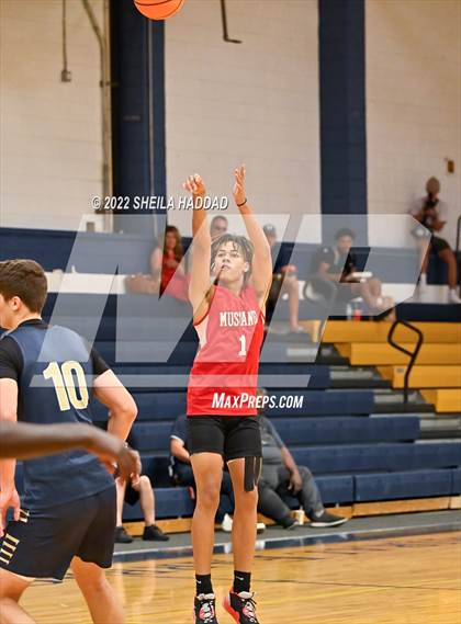 Thumbnail 2 in Northside Christian vs Admiral Farragut  (The Hoop Vibe) photogallery.