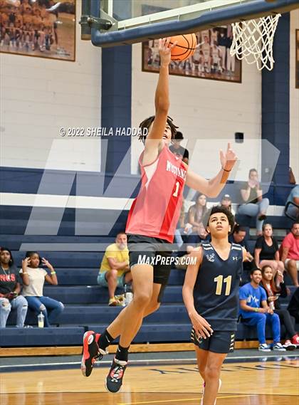 Thumbnail 3 in Northside Christian vs Admiral Farragut  (The Hoop Vibe) photogallery.