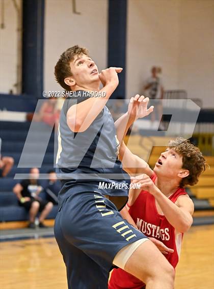 Thumbnail 1 in Northside Christian vs Admiral Farragut  (The Hoop Vibe) photogallery.