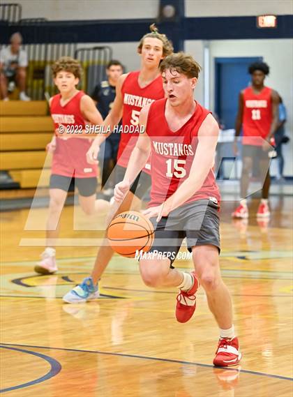 Thumbnail 3 in Northside Christian vs Admiral Farragut  (The Hoop Vibe) photogallery.