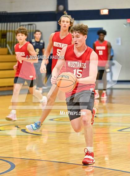 Thumbnail 2 in Northside Christian vs Admiral Farragut  (The Hoop Vibe) photogallery.