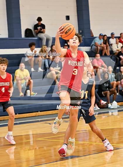 Thumbnail 2 in Northside Christian vs Admiral Farragut  (The Hoop Vibe) photogallery.